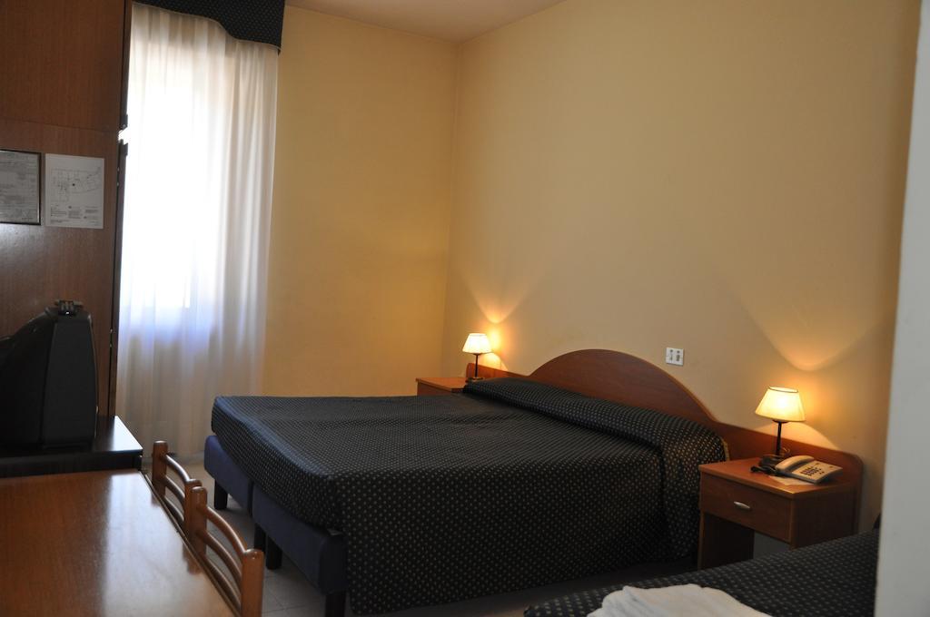 Hotel Terme Di San Vittore 제냐 객실 사진